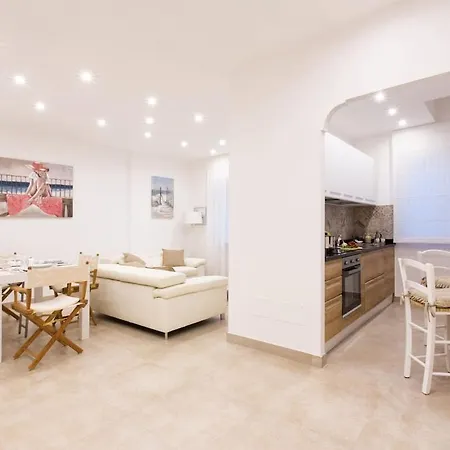 アパート Style House A Few Step From Main Square