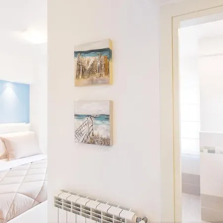 Style House A Few Step From Main Square