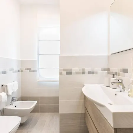 Style House A Few Step From Main Square